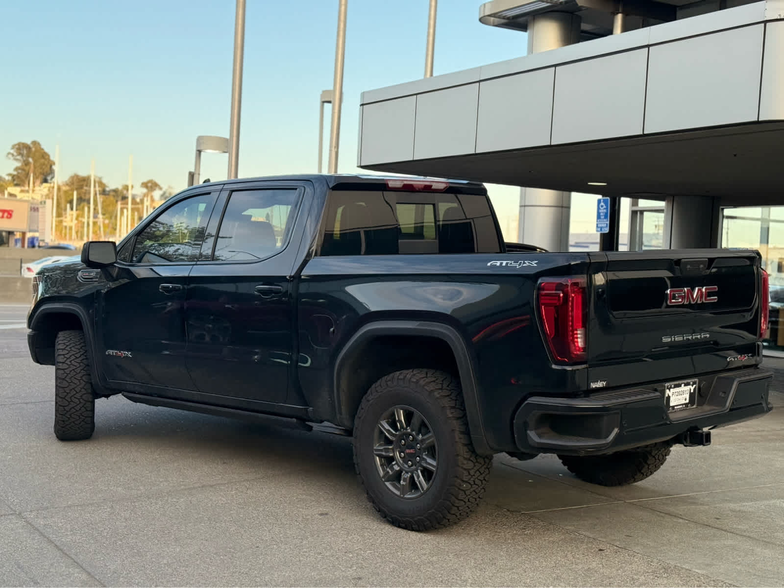2025 GMC Sierra 1500 AT4X