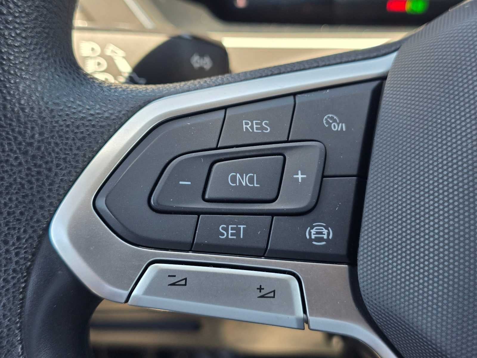 2022 Volkswagen Tiguan S