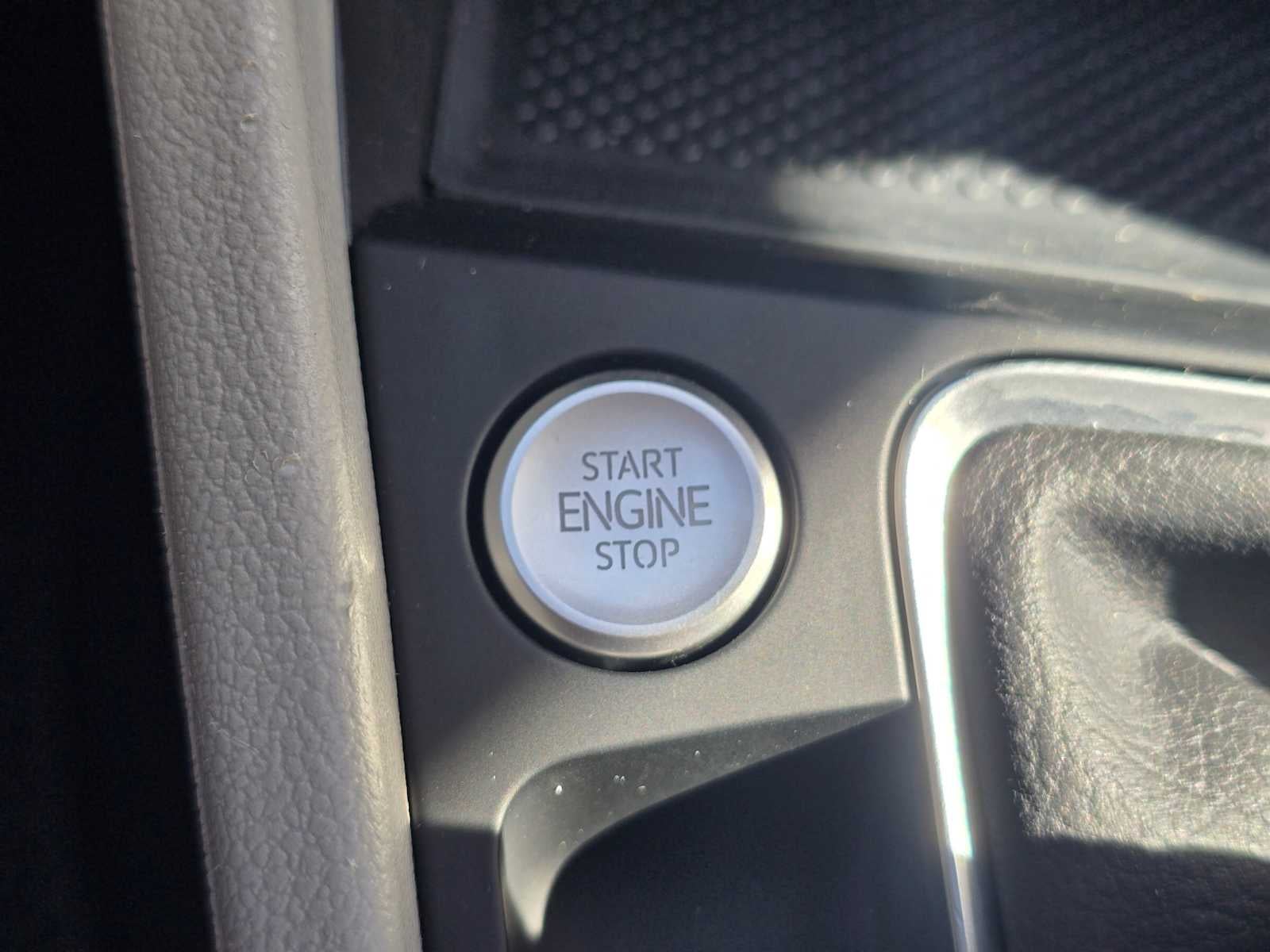 2023 Volkswagen Jetta SE