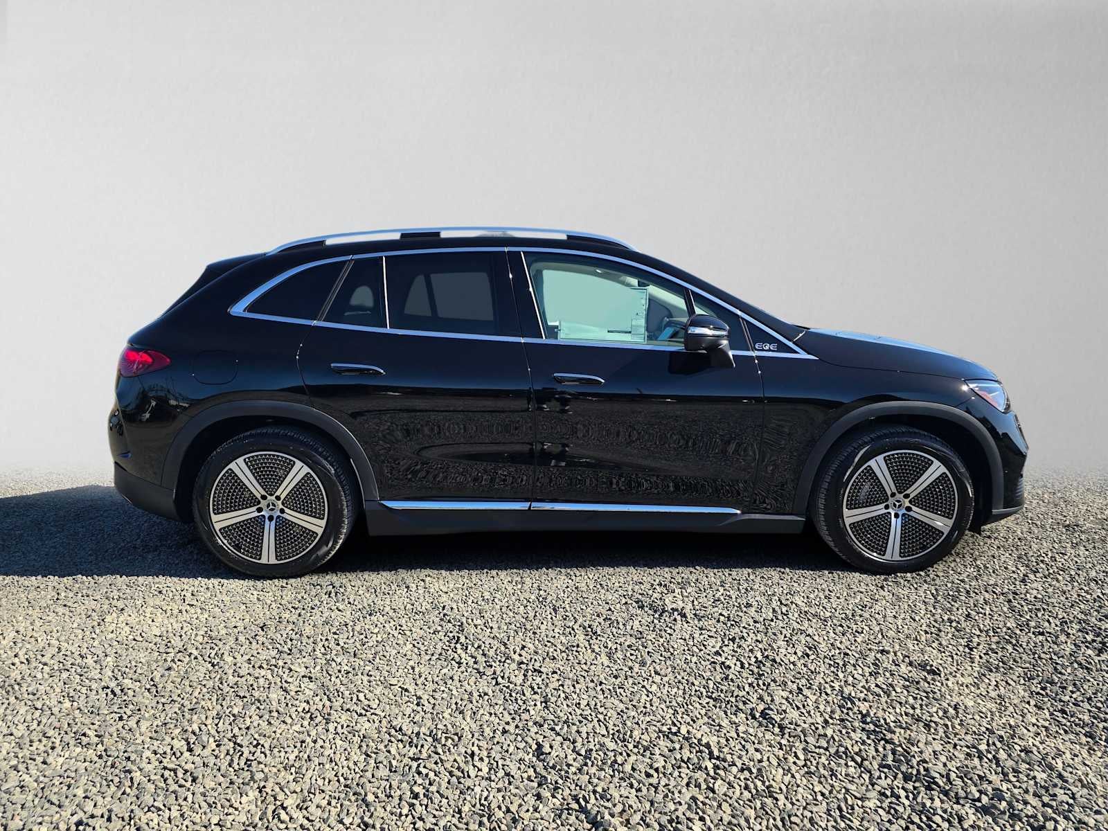 2027 Mercedes-Benz EQE 320+ SUV
