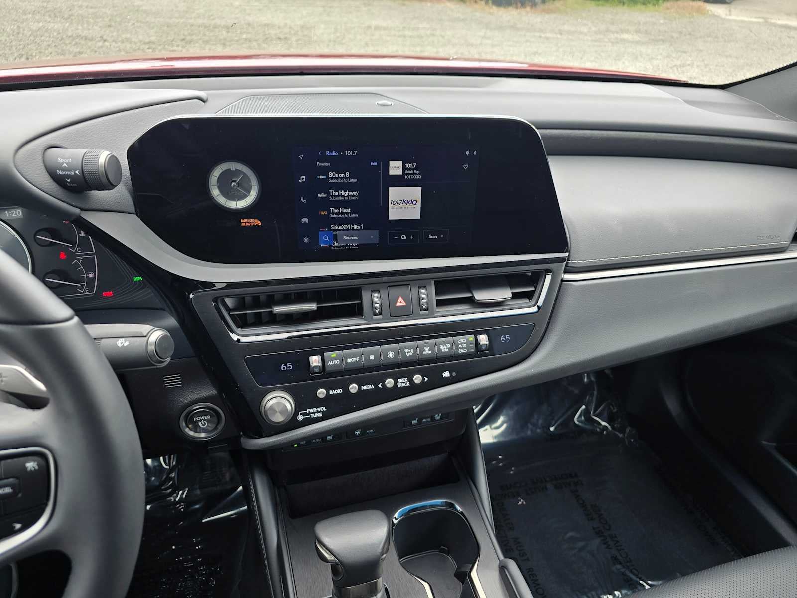 2025 Lexus ES 300h ES 300h