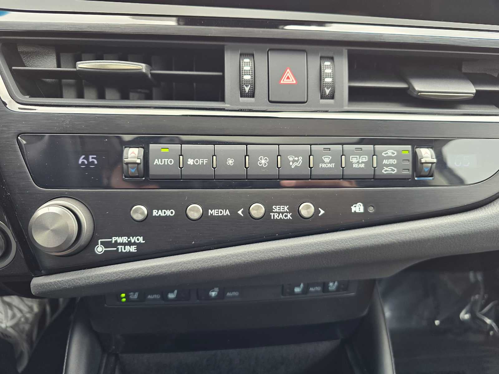2025 Lexus ES 300h ES 300h