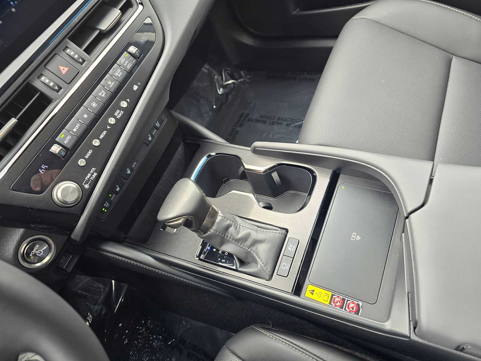 2025 Lexus ES 300h ES 300h