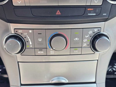 2011 Toyota Highlander Base