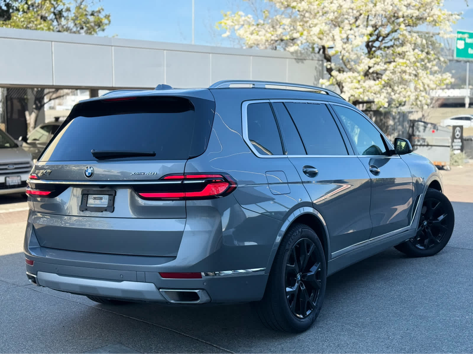 2025 BMW X7 xDrive40i