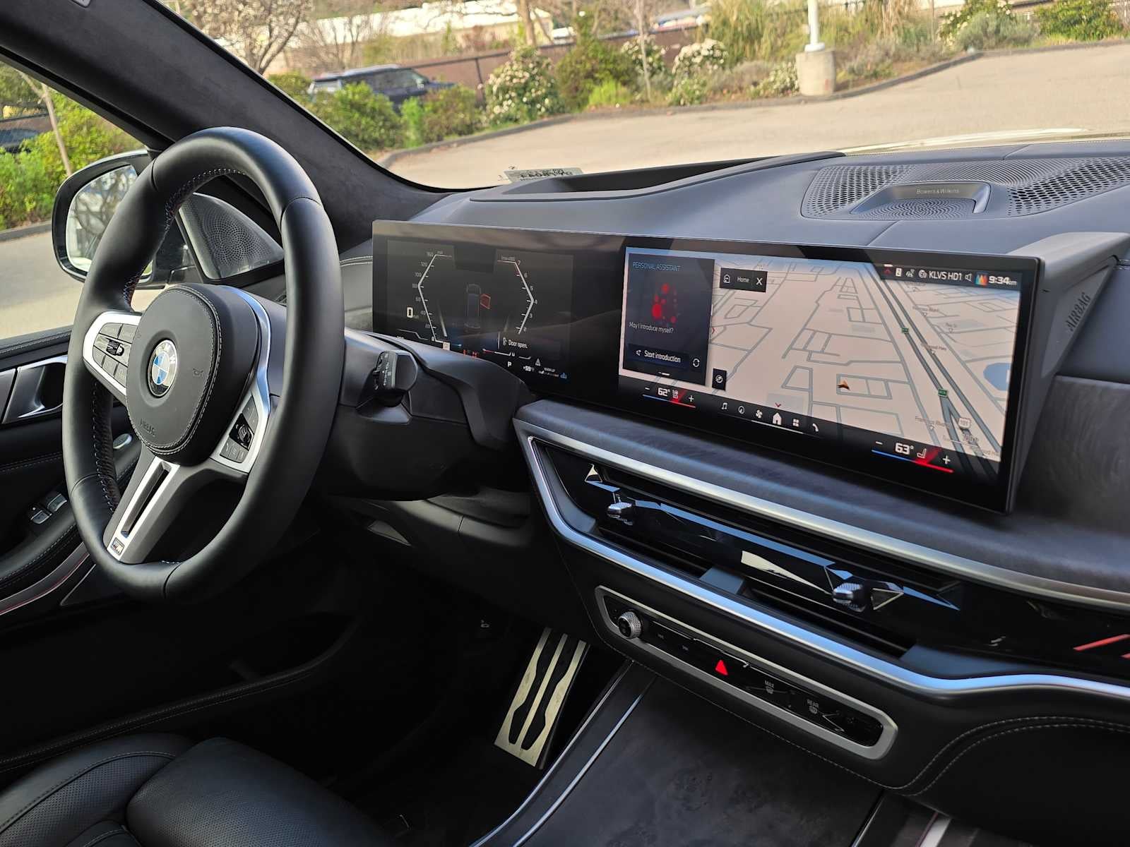 2025 BMW X7 M60i M60i