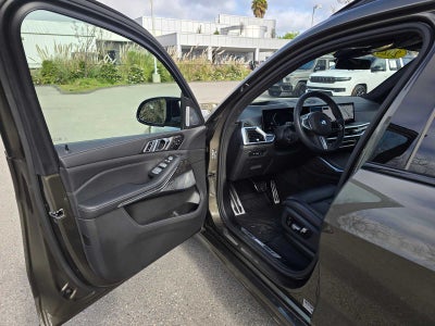 2025 BMW X7 M60i M60i