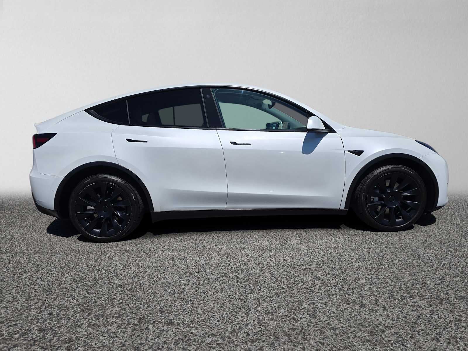 Used 2021 Tesla Model Y Long Range with VIN 5YJYGDEE4MF067041 for sale in San Rafael, CA