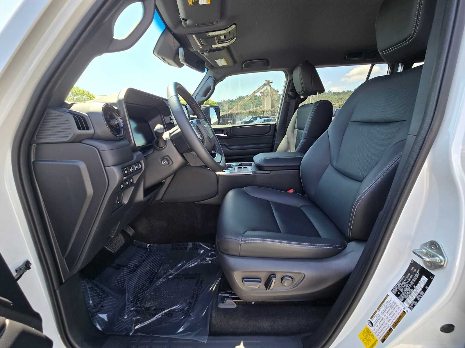 2025 Toyota Land Cruiser 4WD (Natl)