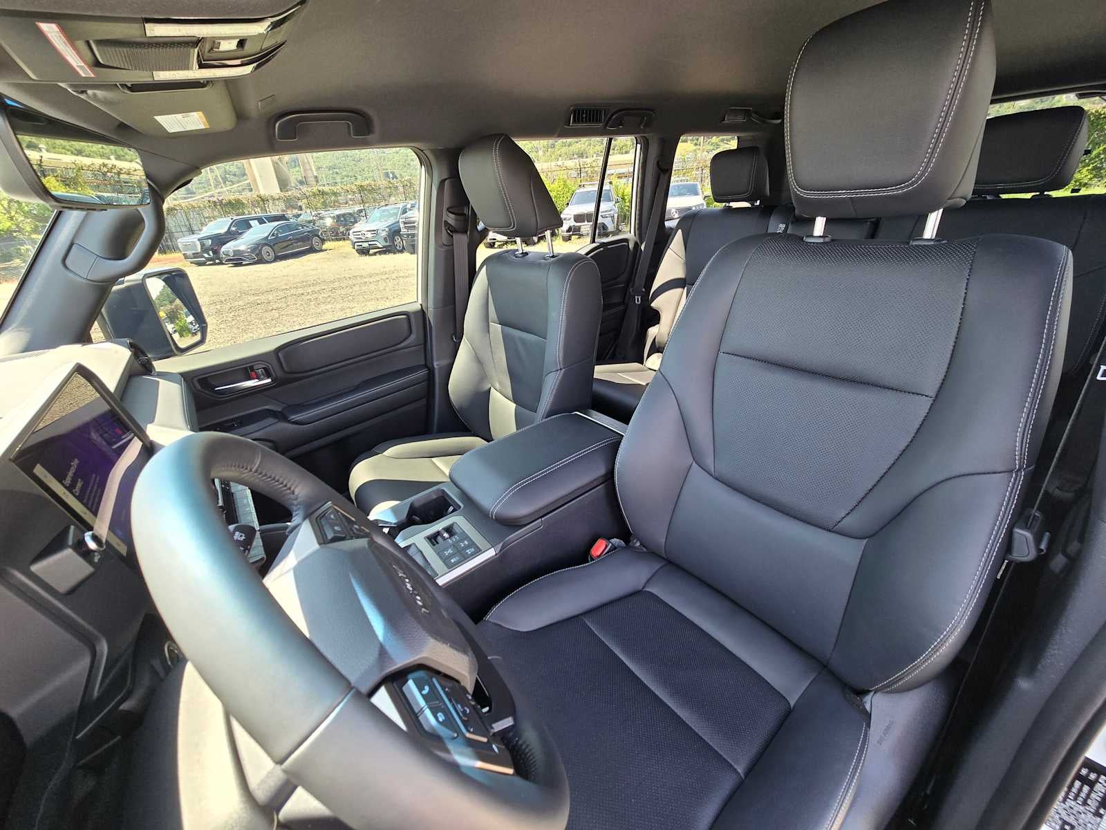 2025 Toyota Land Cruiser 4WD (Natl)