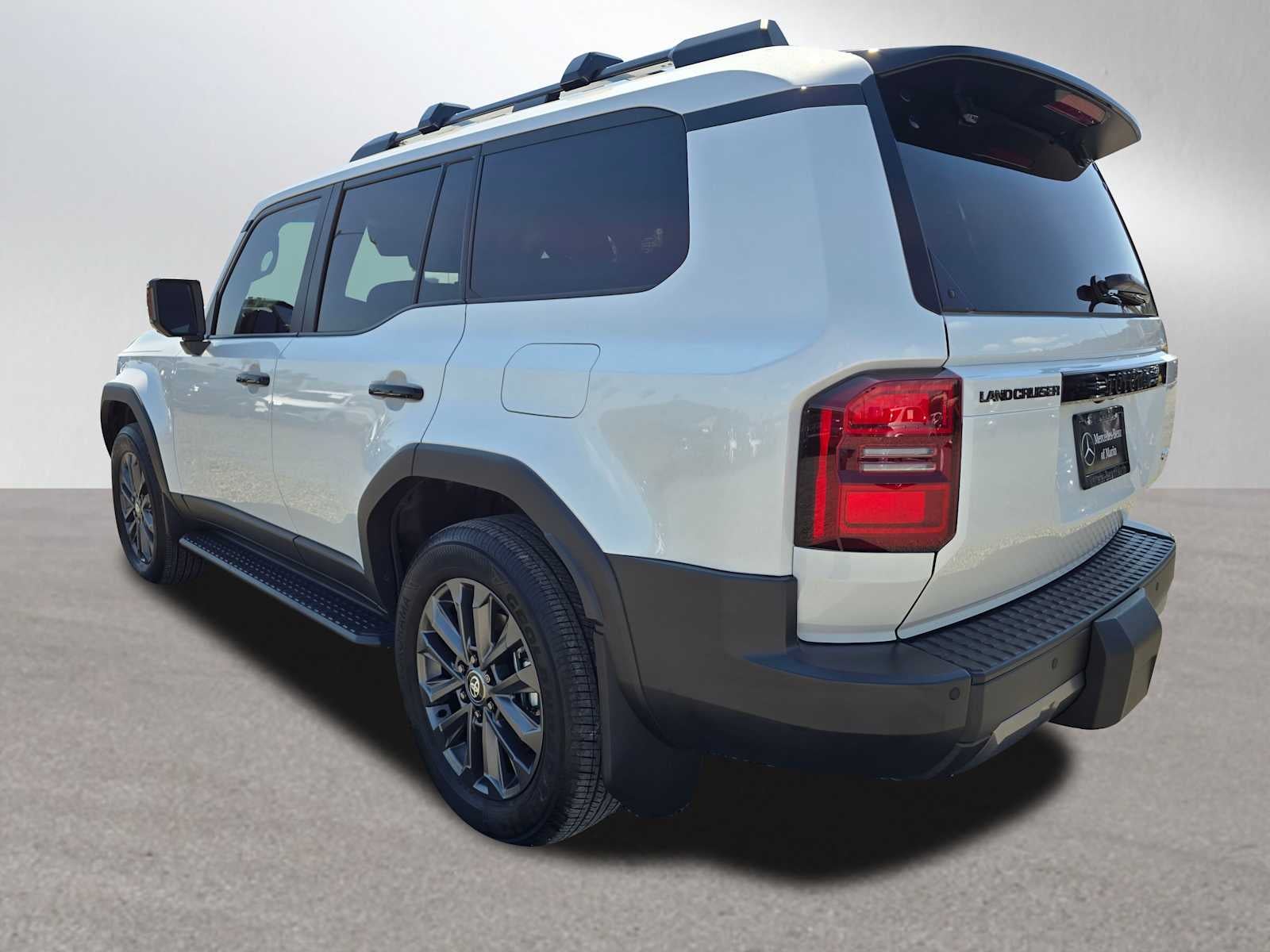 2025 Toyota Land Cruiser 4WD (Natl)