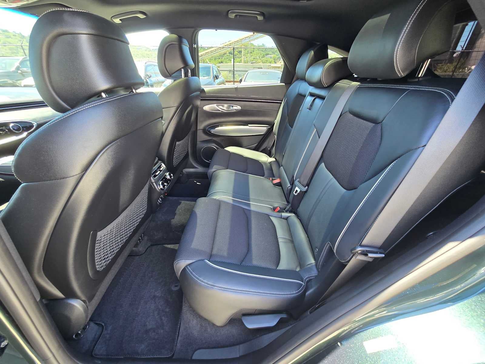 2023 Genesis GV70 2.5T