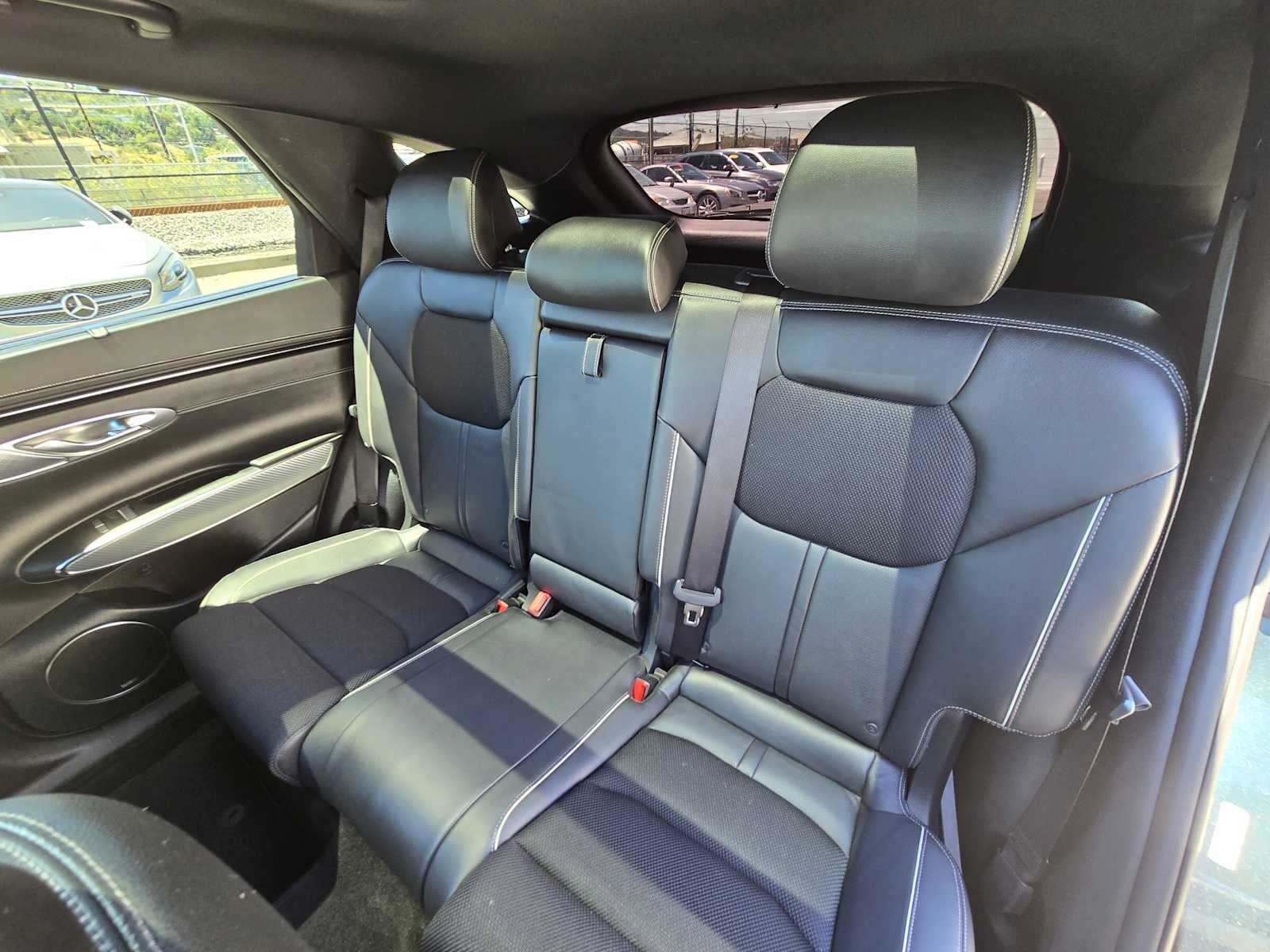 2023 Genesis GV70 2.5T