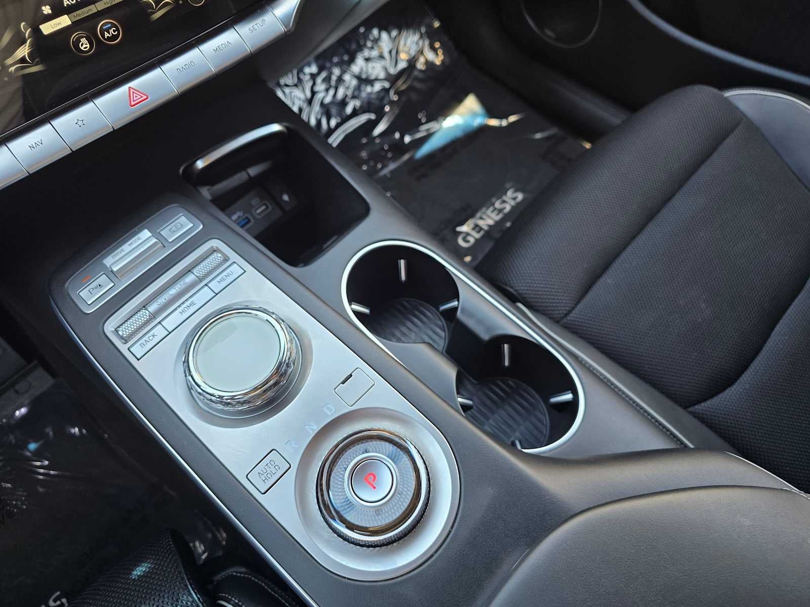 2023 Genesis GV70 2.5T
