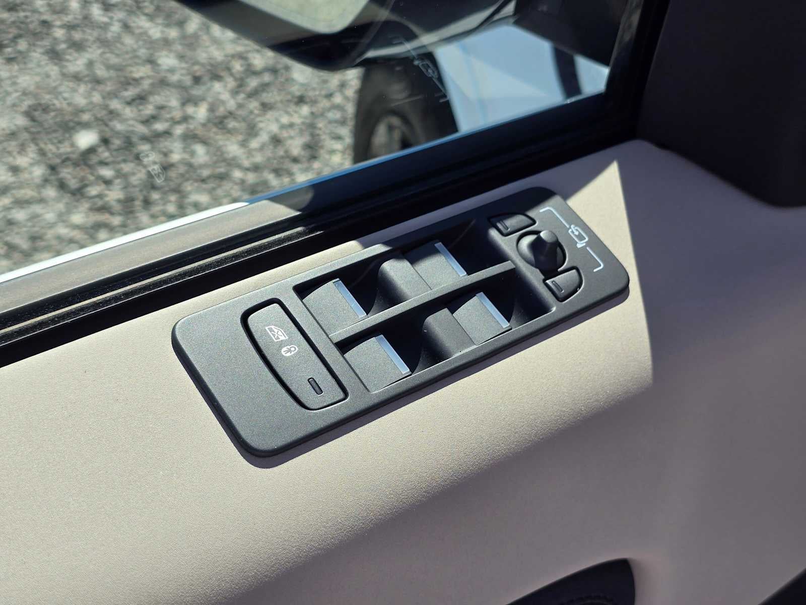 2025 Land Rover Discovery Sport S