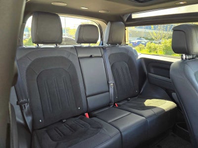 2024 Land Rover Defender V8