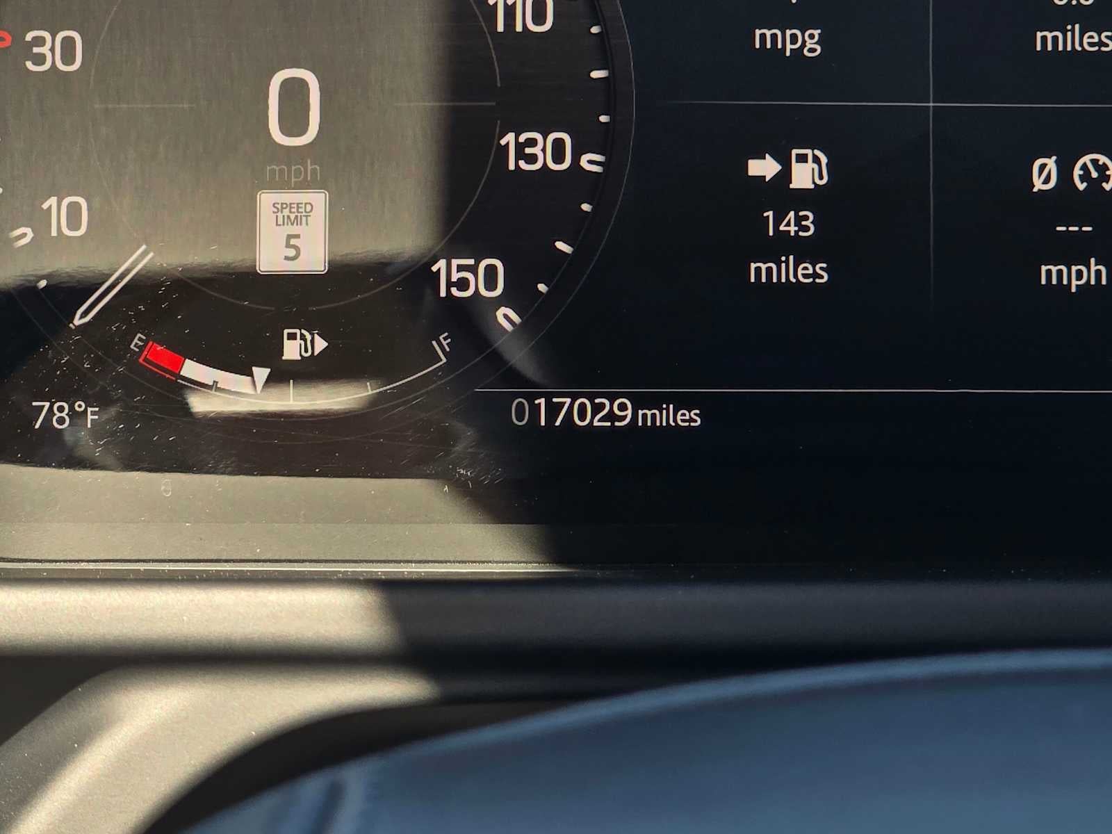 2024 Land Rover Defender V8