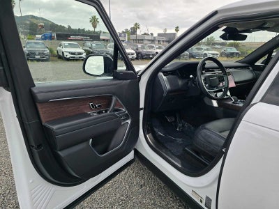 2023 Land Rover Range Rover SE