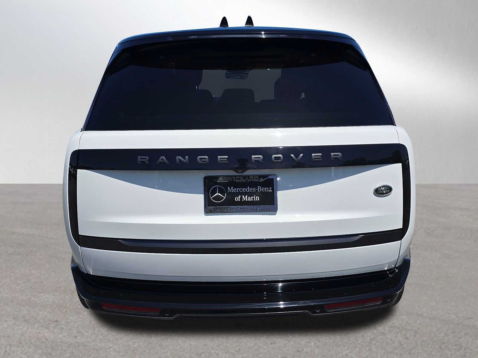 2022 Land Rover New Range Rover SE