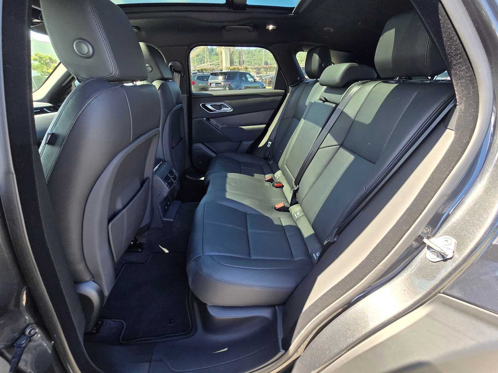 2025 Land Rover Range Rover Velar Dynamic SE - Photo 16