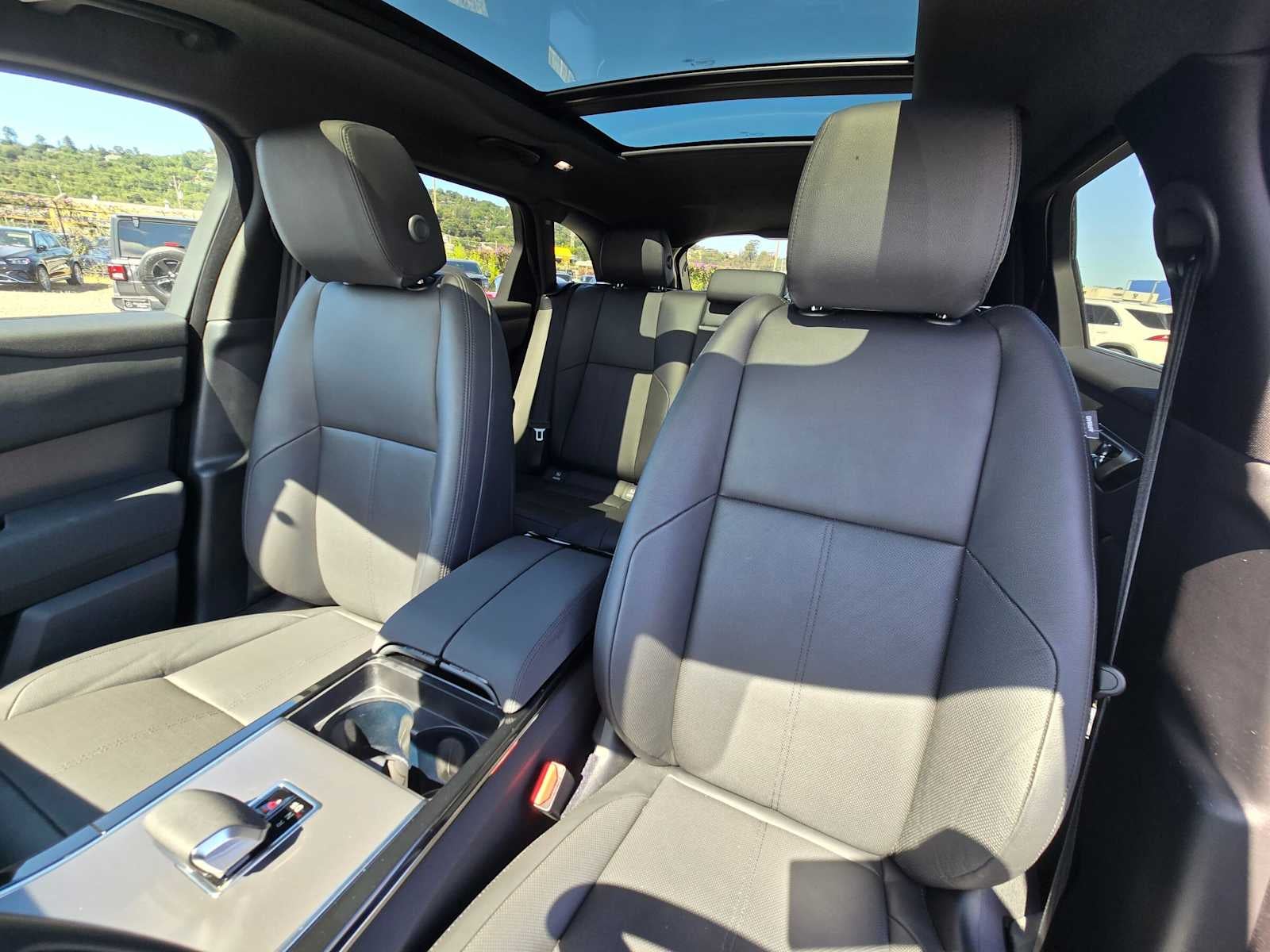 2025 Land Rover Range Rover Velar Dynamic SE - Photo 21