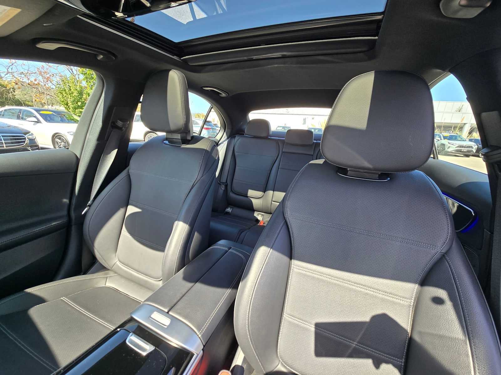 2025 Mercedes-Benz C 300 Sedan
