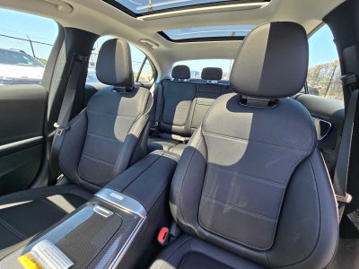2026 Mercedes-Benz C 300 Sedan