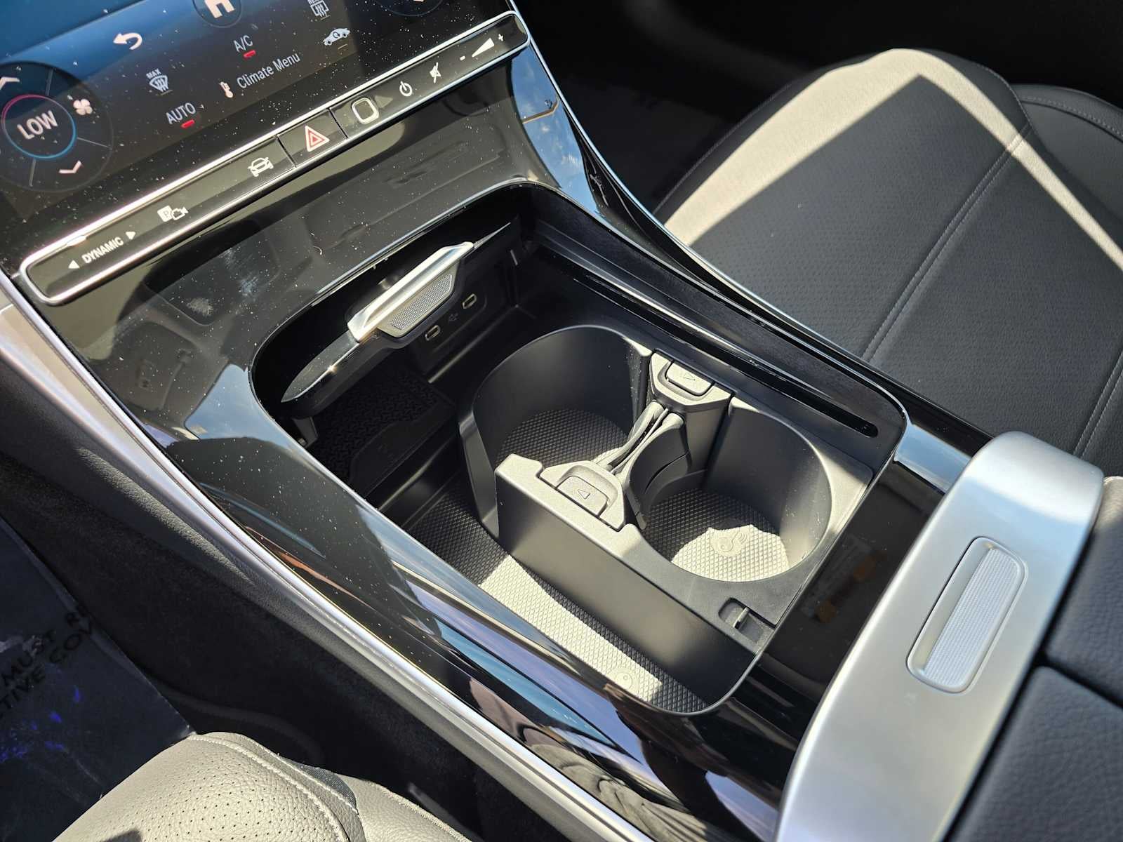 2026 Mercedes-Benz C 300 4MATIC® Sedan