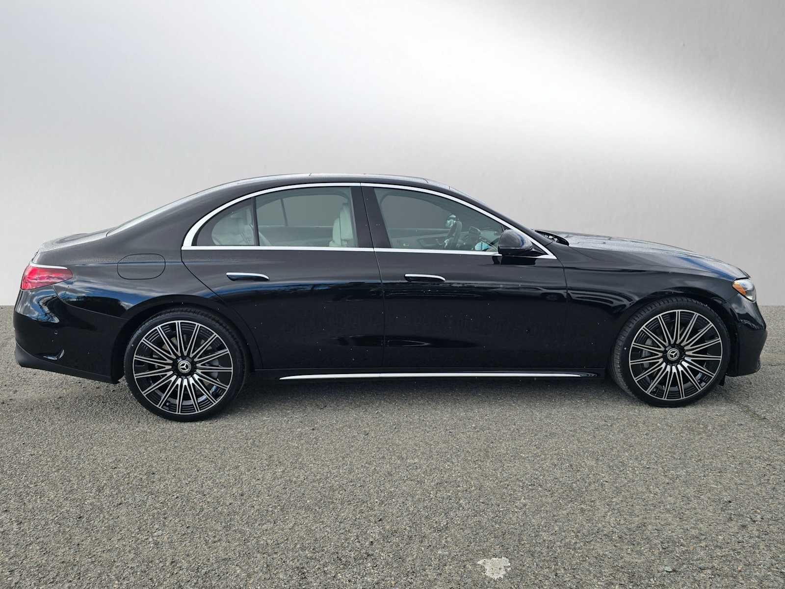 2026 Mercedes-Benz E 450 4MATIC® Sedan