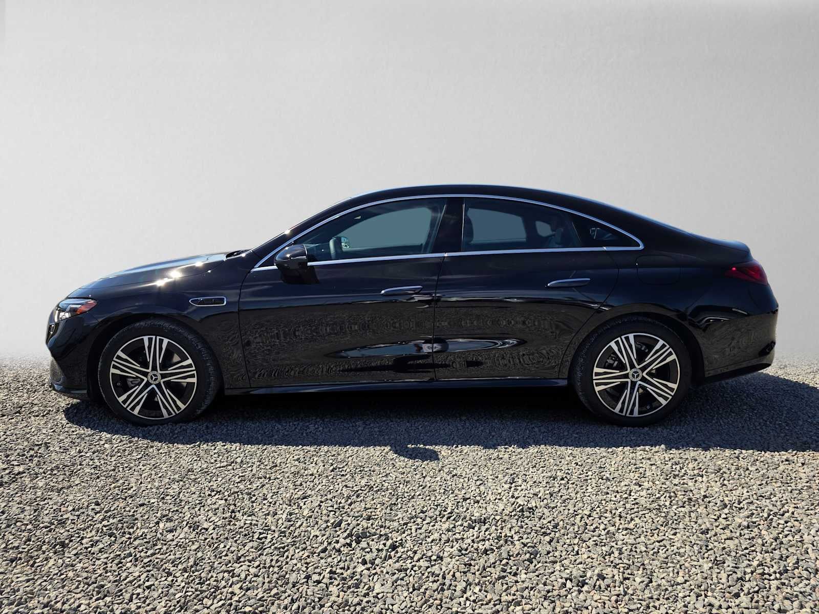 2027 Mercedes-Benz CLA 220 Hybrid FWD