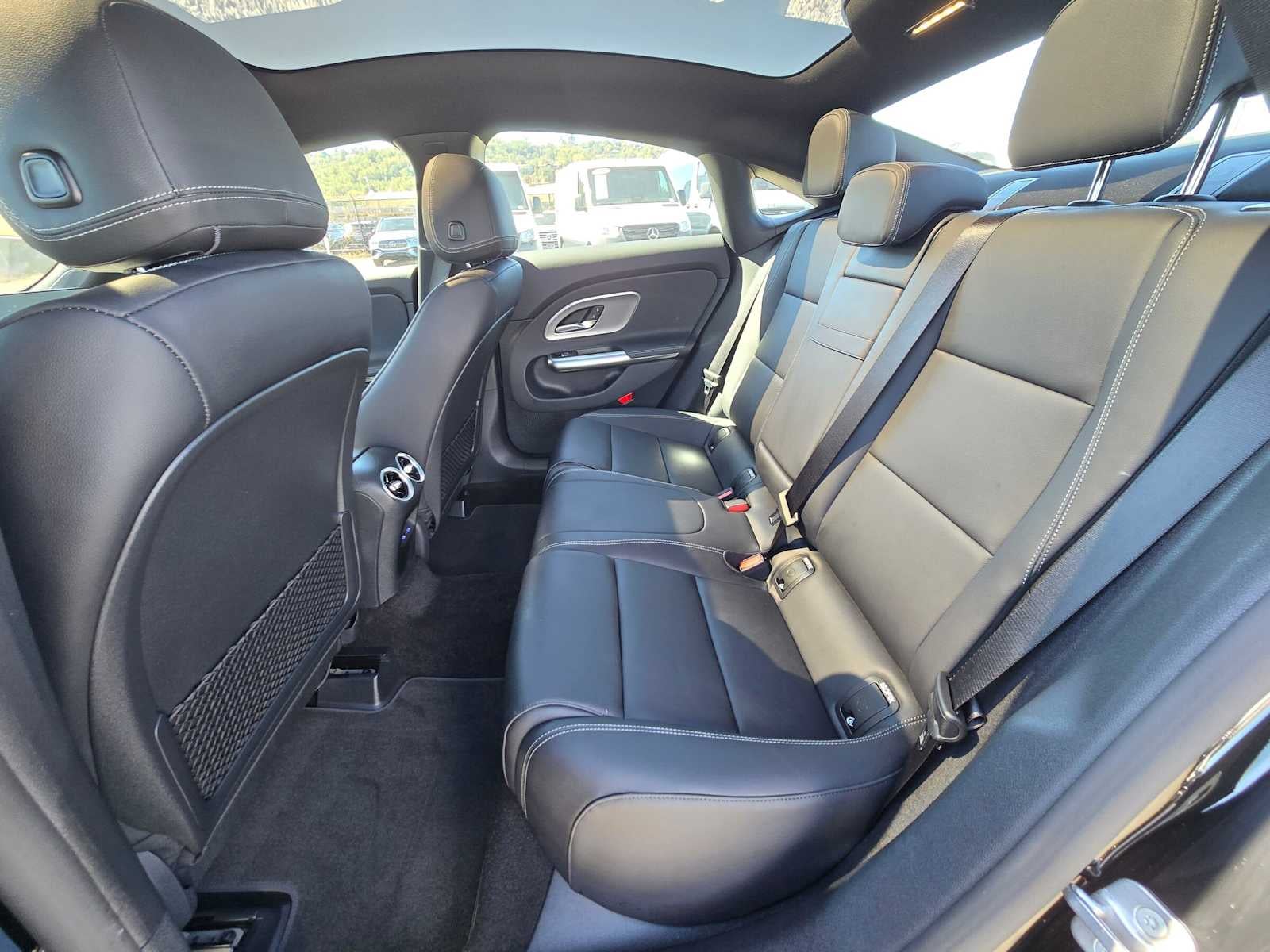 2027 Mercedes-Benz CLA 220 Hybrid FWD