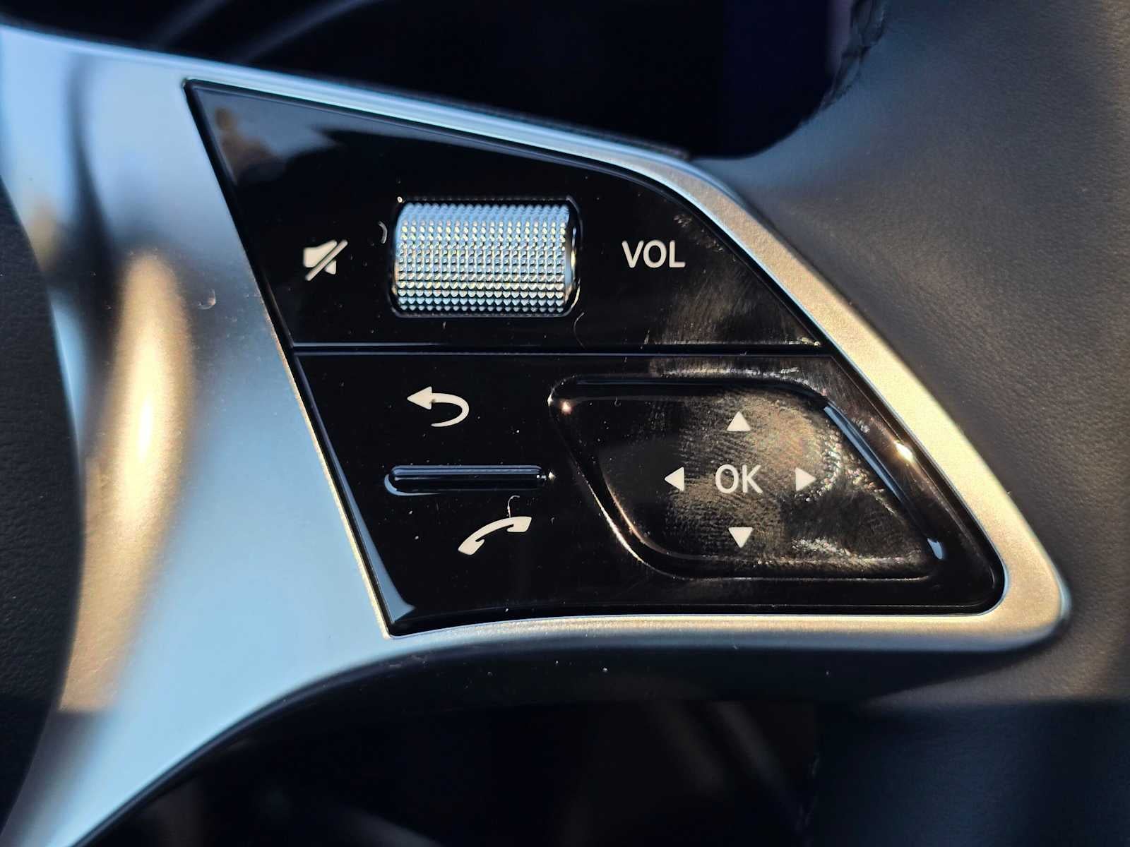 2027 Mercedes-Benz CLA 220 Hybrid FWD