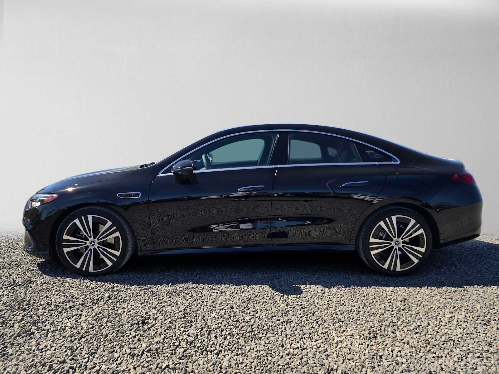 2027 Mercedes-Benz CLA 220 Hybrid FWD