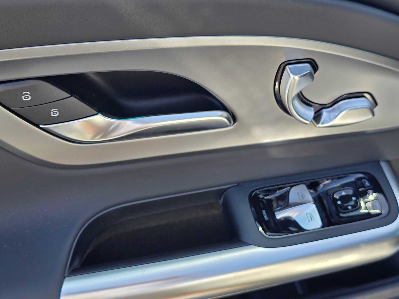 2027 Mercedes-Benz CLA 220 Hybrid FWD