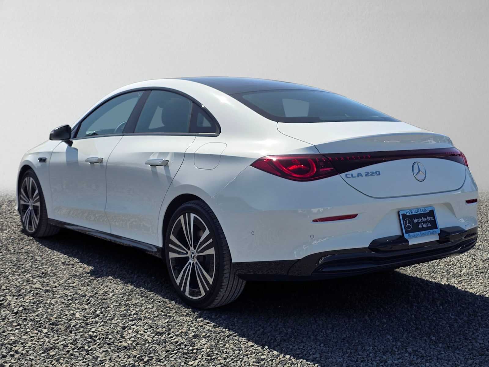 2027 Mercedes-Benz CLA 220 Hybrid FWD