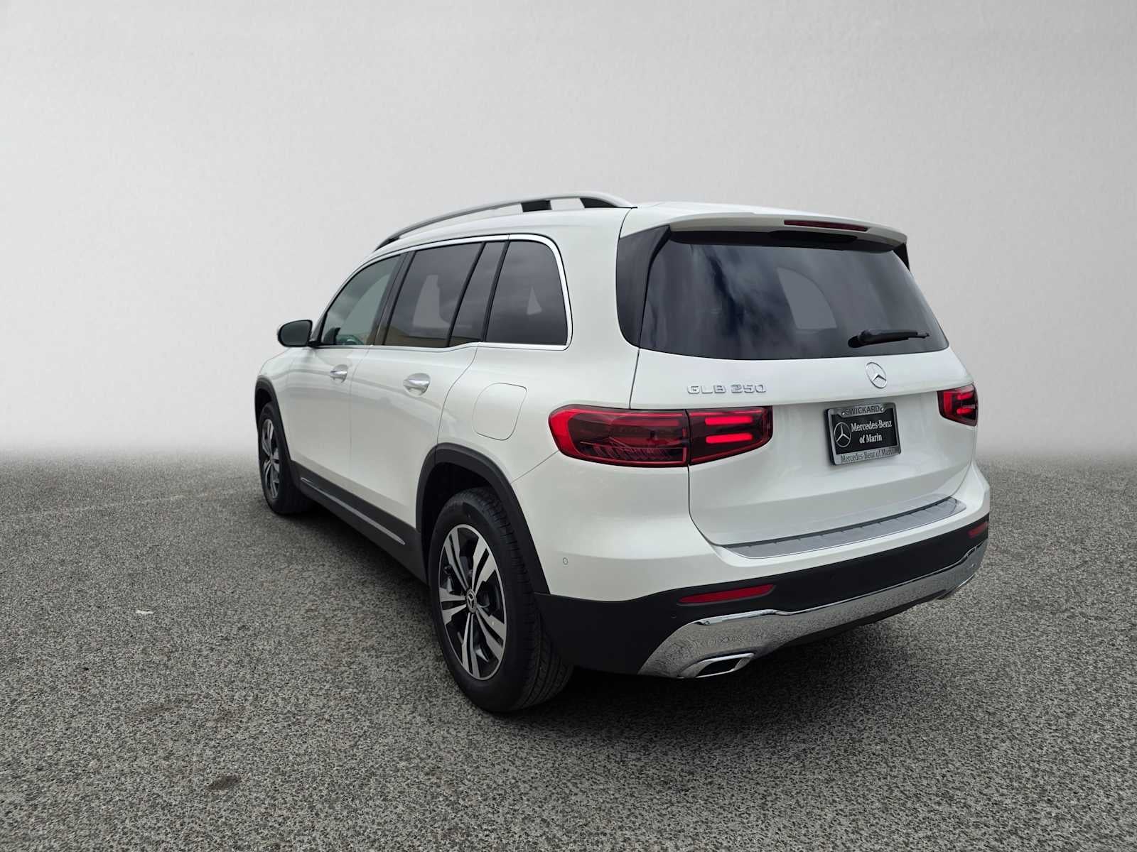 2026 Mercedes-Benz GLB 250 SUV
