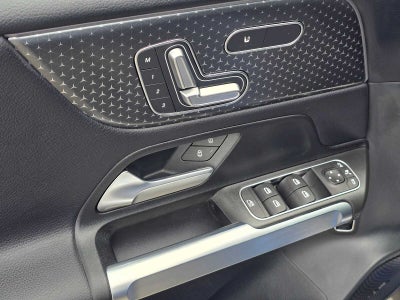 2026 Mercedes-Benz GLB 250 SUV