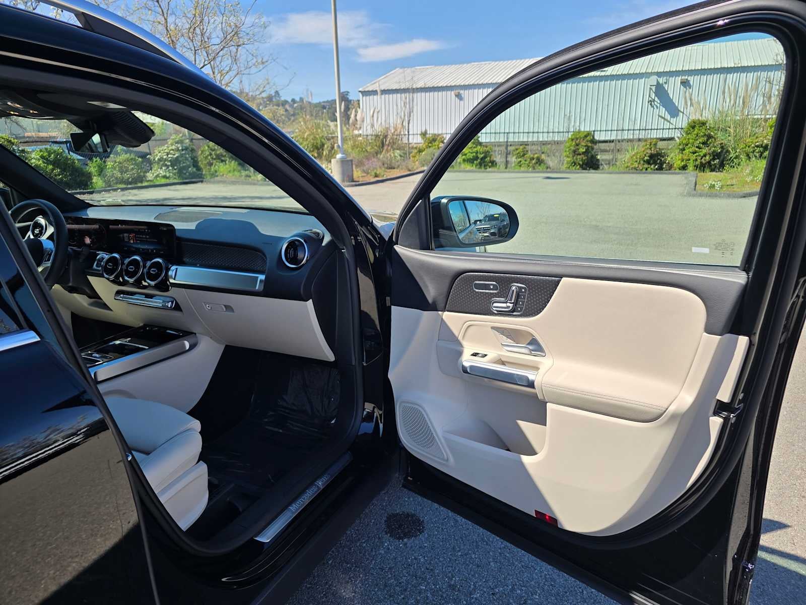 2026 Mercedes-Benz GLB 250 SUV