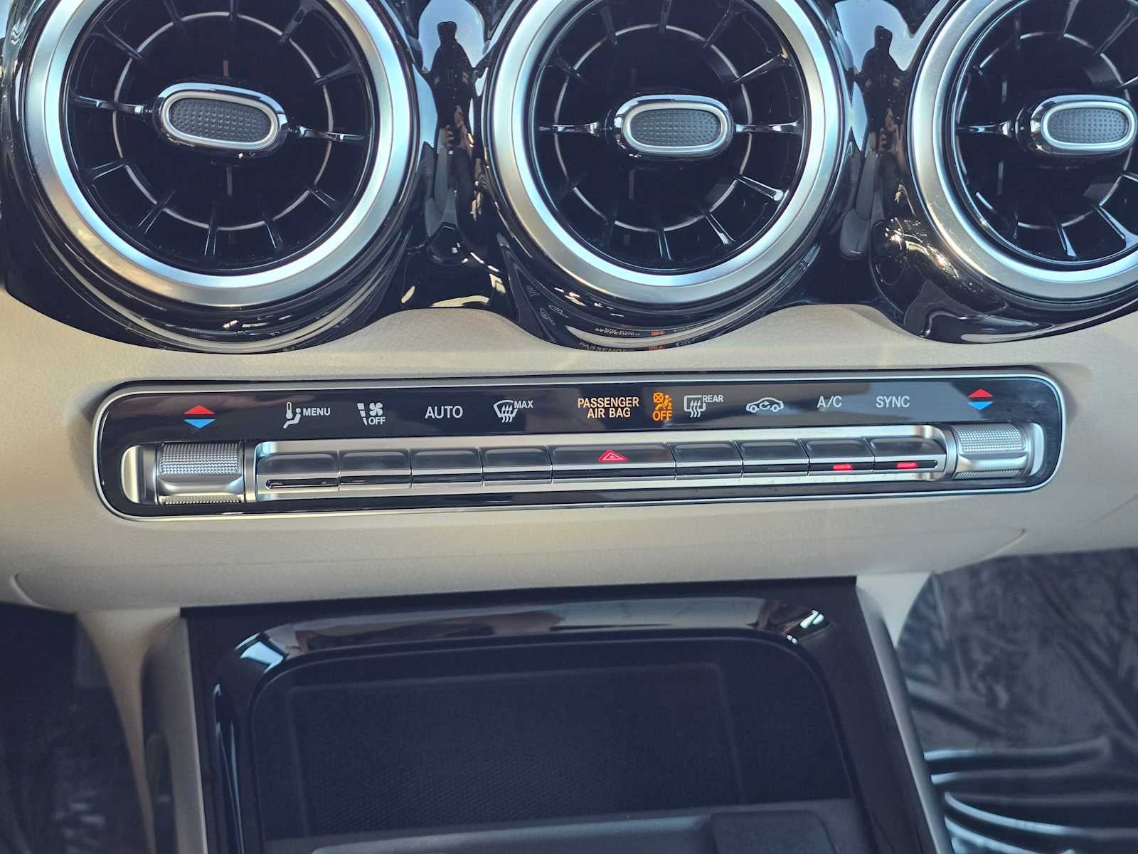 2026 Mercedes-Benz GLB 250 SUV