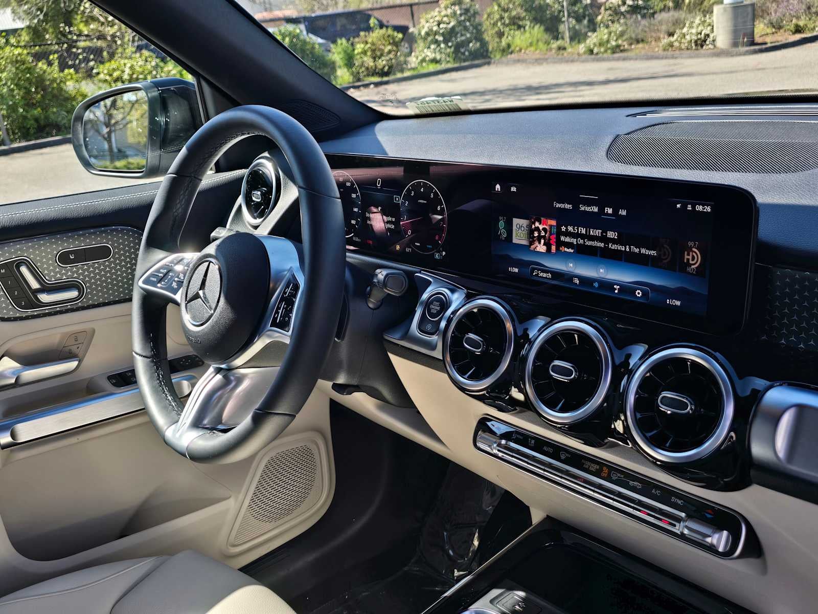 2026 Mercedes-Benz GLB 250 SUV