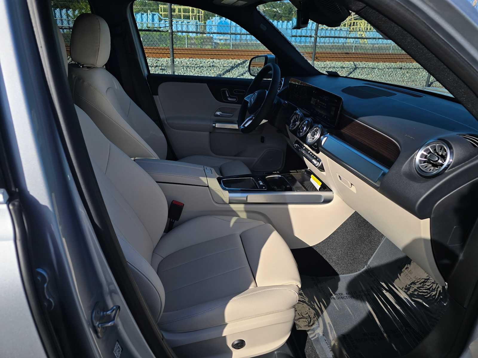 2026 Mercedes-Benz GLB 250 SUV