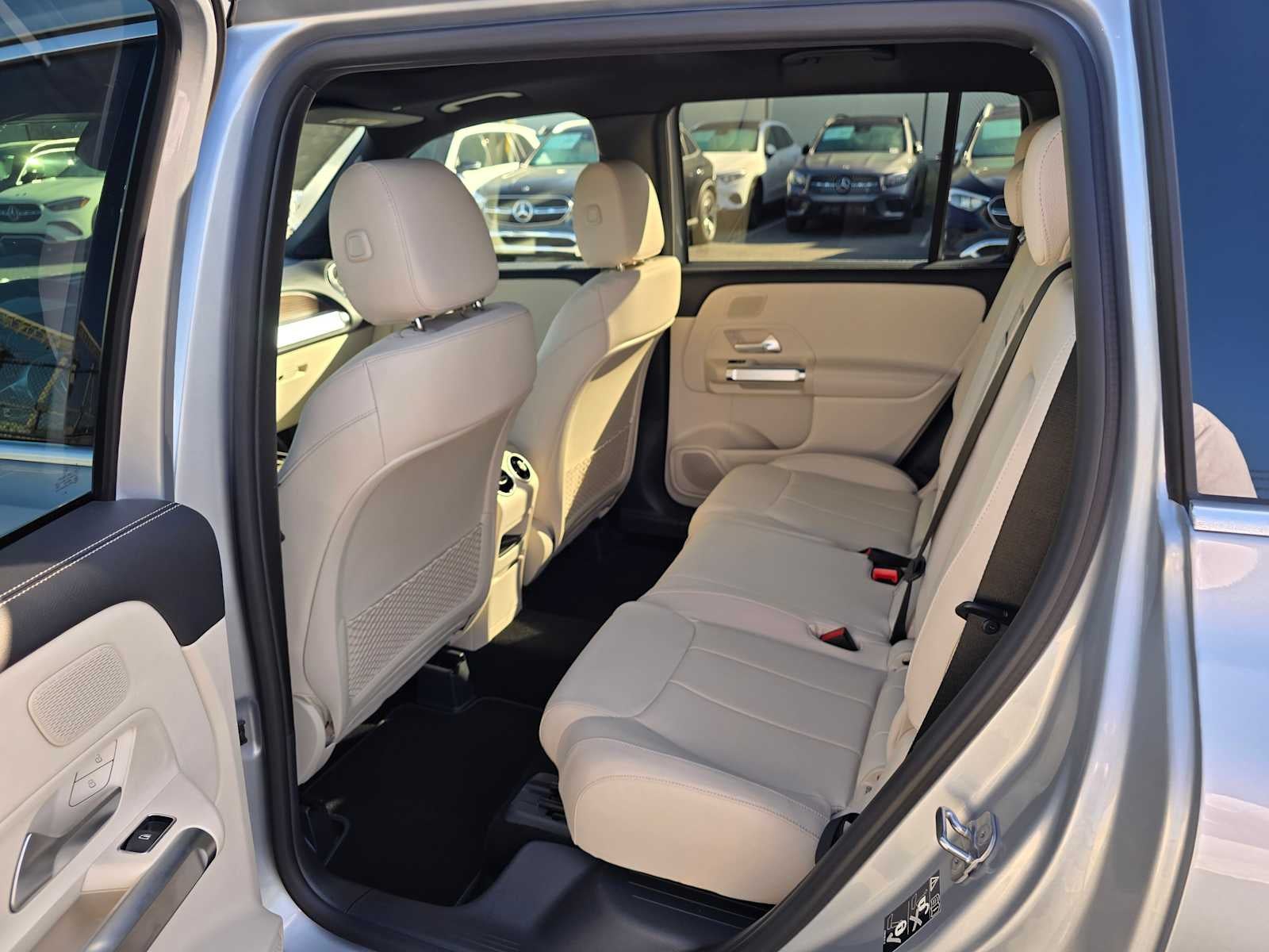 2026 Mercedes-Benz GLB 250 SUV