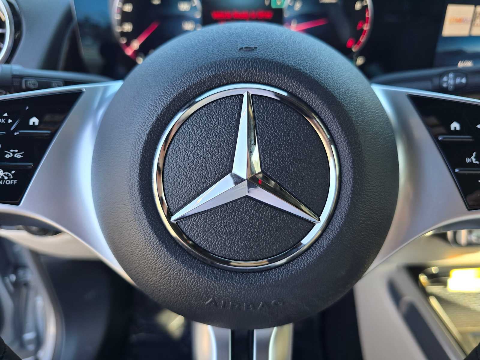 2026 Mercedes-Benz GLB 250 SUV