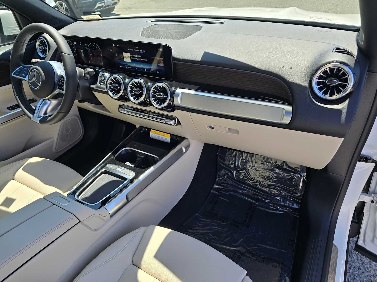 2026 Mercedes-Benz GLB 250 SUV
