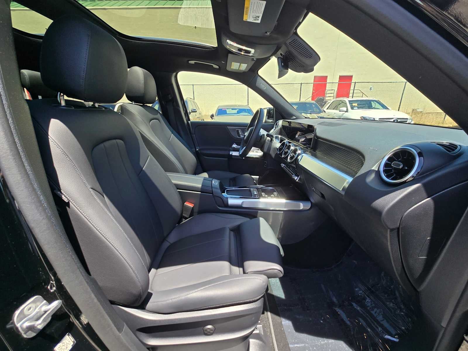 2026 Mercedes-Benz GLB 250 4MATIC® SUV