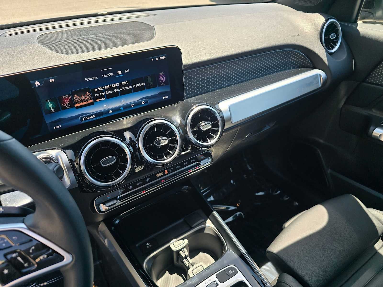 2026 Mercedes-Benz GLB 250 4MATIC® SUV