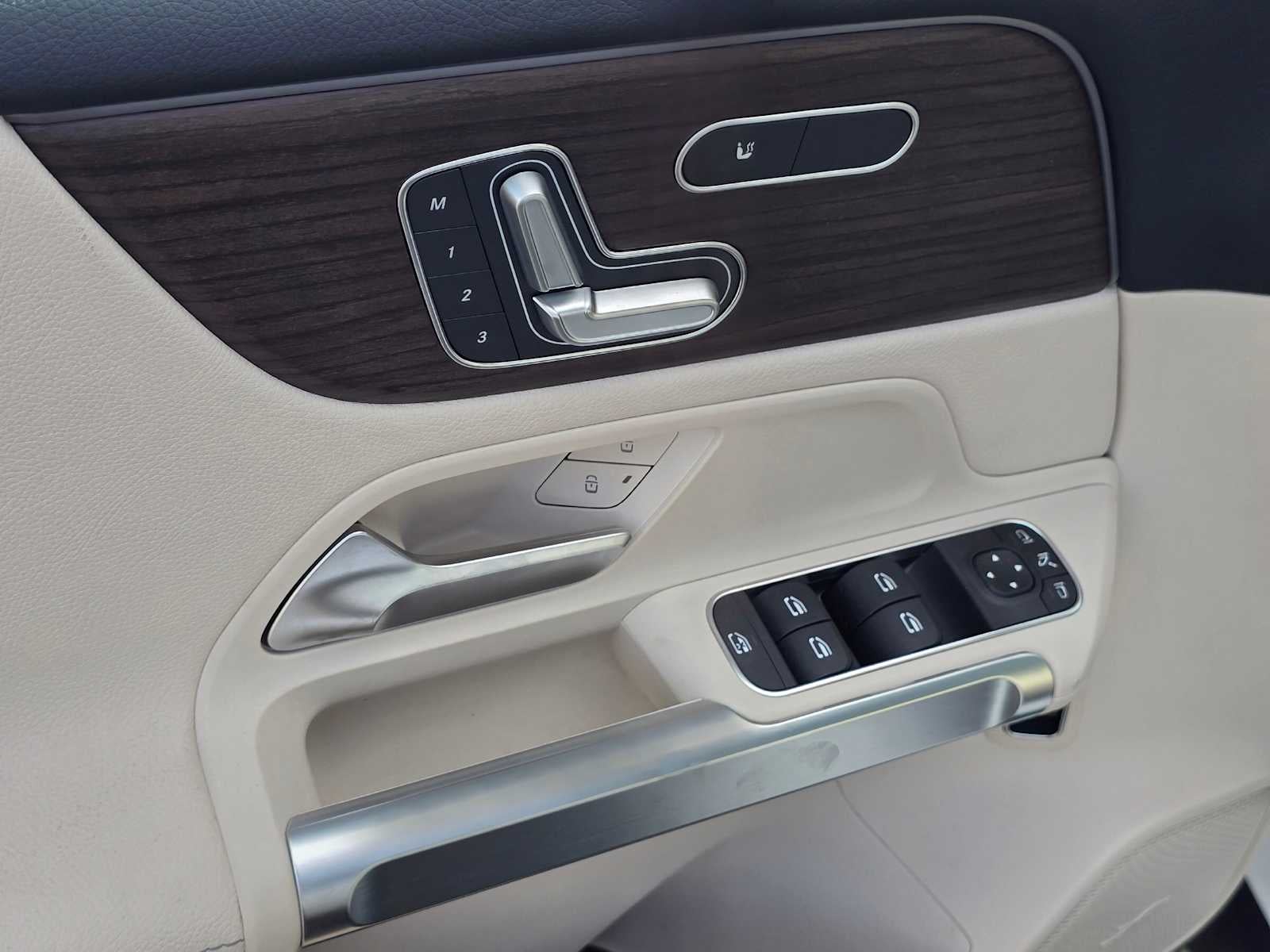 2026 Mercedes-Benz GLB 250 4MATIC® SUV