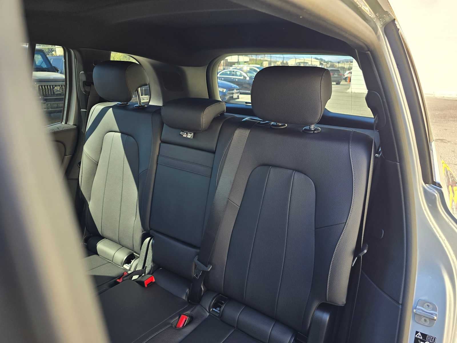 2025 Mercedes-Benz GLB GLB 250