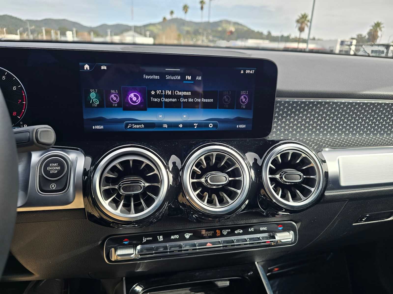 2025 Mercedes-Benz GLB 250 GLB 250