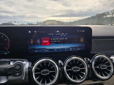 2025 Mercedes-Benz GLB GLB 250